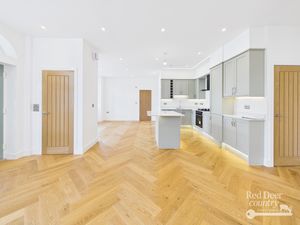 Kitchen/Living Room- click for photo gallery